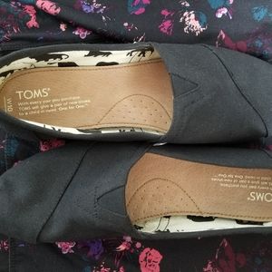 Black Toms